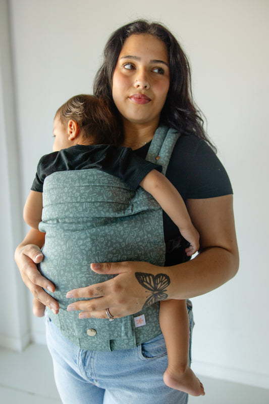Monroe x Coco Bloom – Neutral Cotton Baby Carrier (7–35 lbs)
