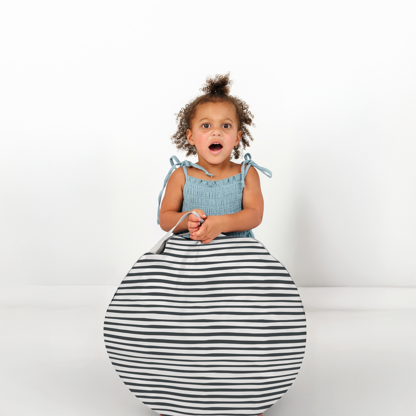 Toki Mats Bold Stripe Play Tent