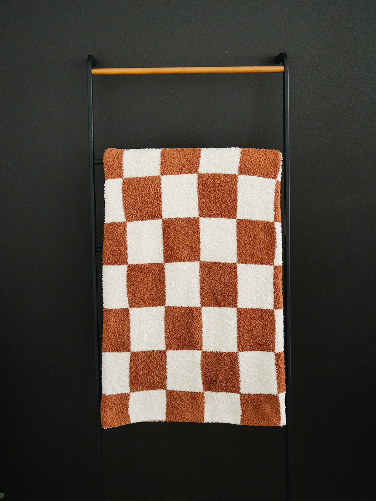 Rust Checkered Plush Blanket - Nature's Crib