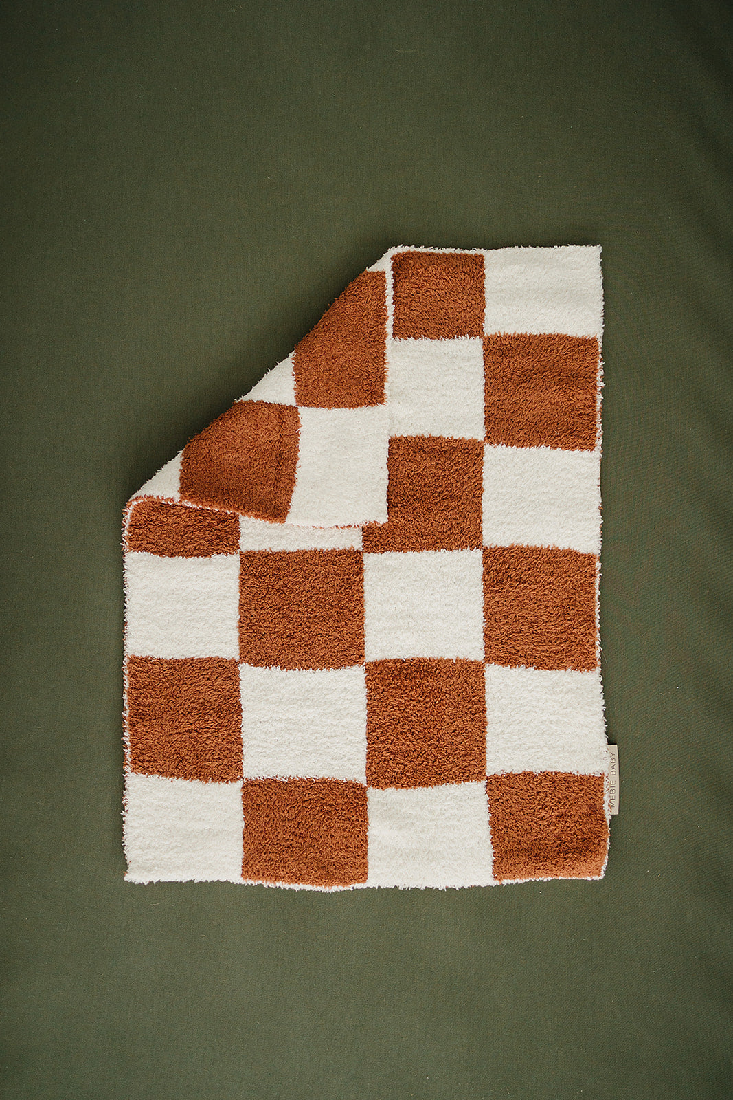 Rust Checkered Plush Blanket - Nature's Crib