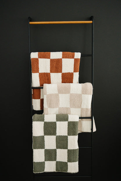 Rust Checkered Plush Blanket - Nature's Crib