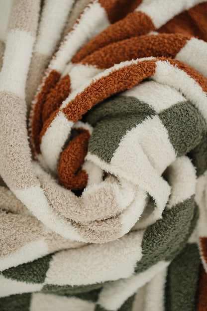 Rust Checkered Plush Blanket - Nature's Crib