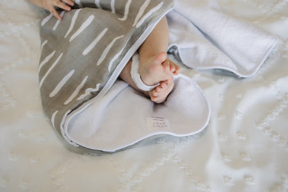 Grey Dash Muslin Hooded Towel - Nature's Crib