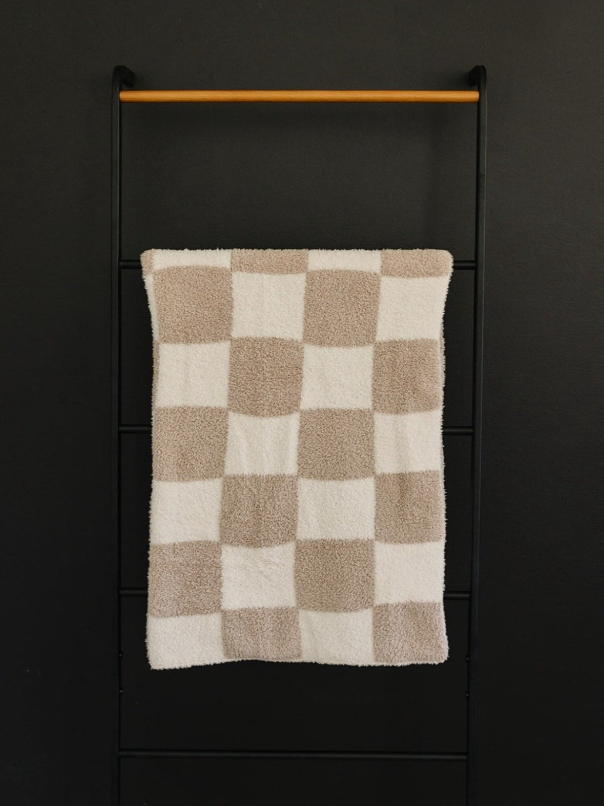 Taupe Checkered Plush Blanket - Nature's Crib