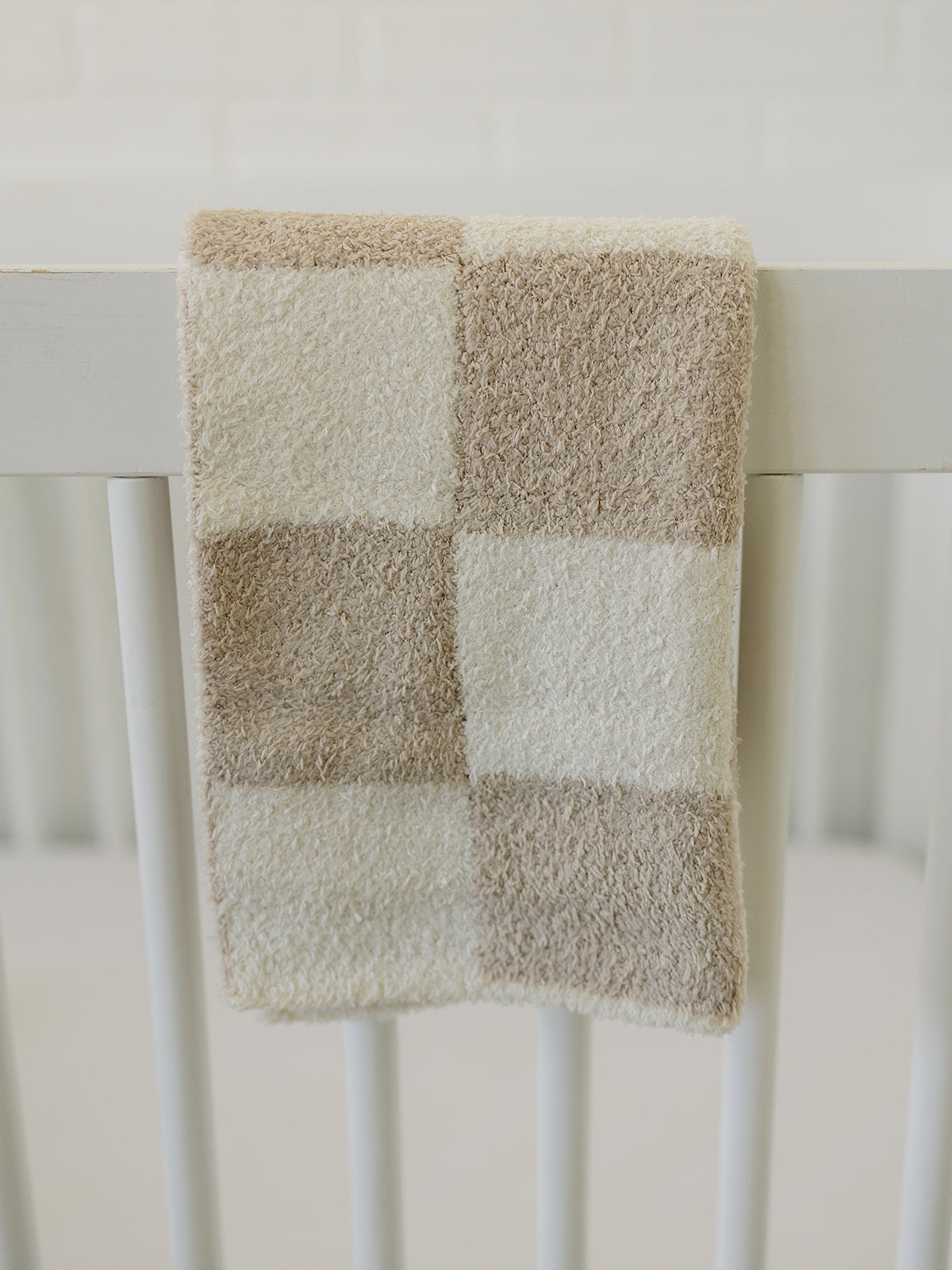 Taupe Checkered Plush Blanket - Nature's Crib