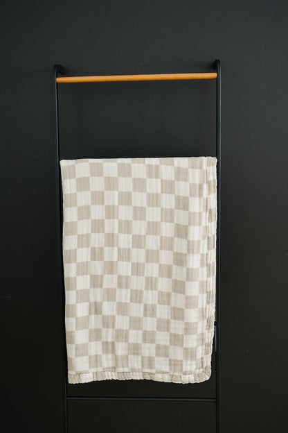 Taupe Checkered Muslin Quilt - Nature's Crib