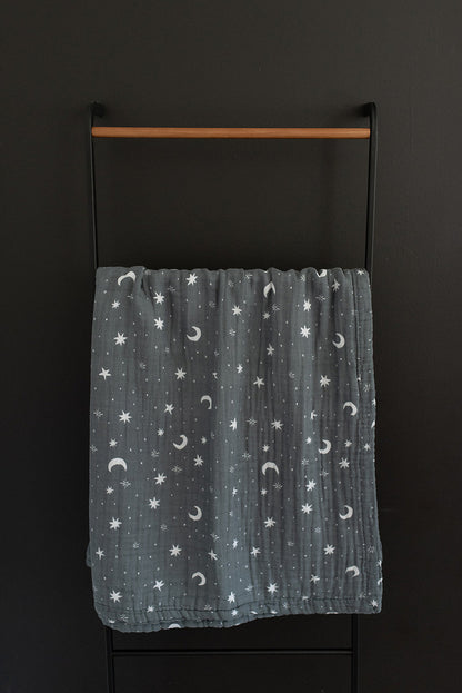 Night Sky Muslin Quilt - Nature's Crib