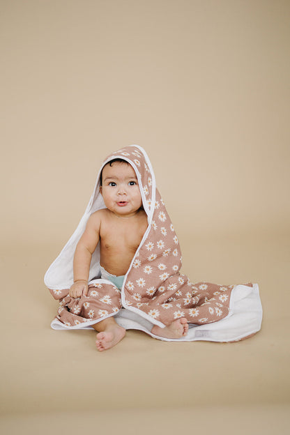 Daisy Dream Muslin Hooded Towel - Nature's Crib