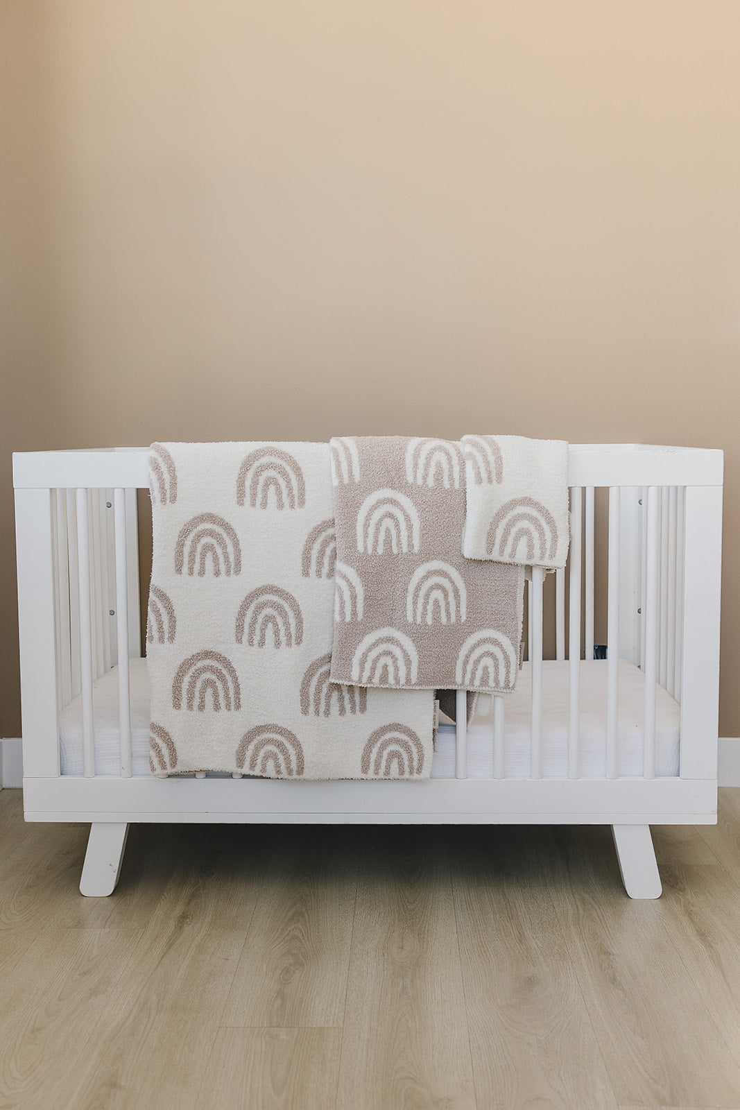 Taupe Rainbow Plush Blanket - Nature's Crib