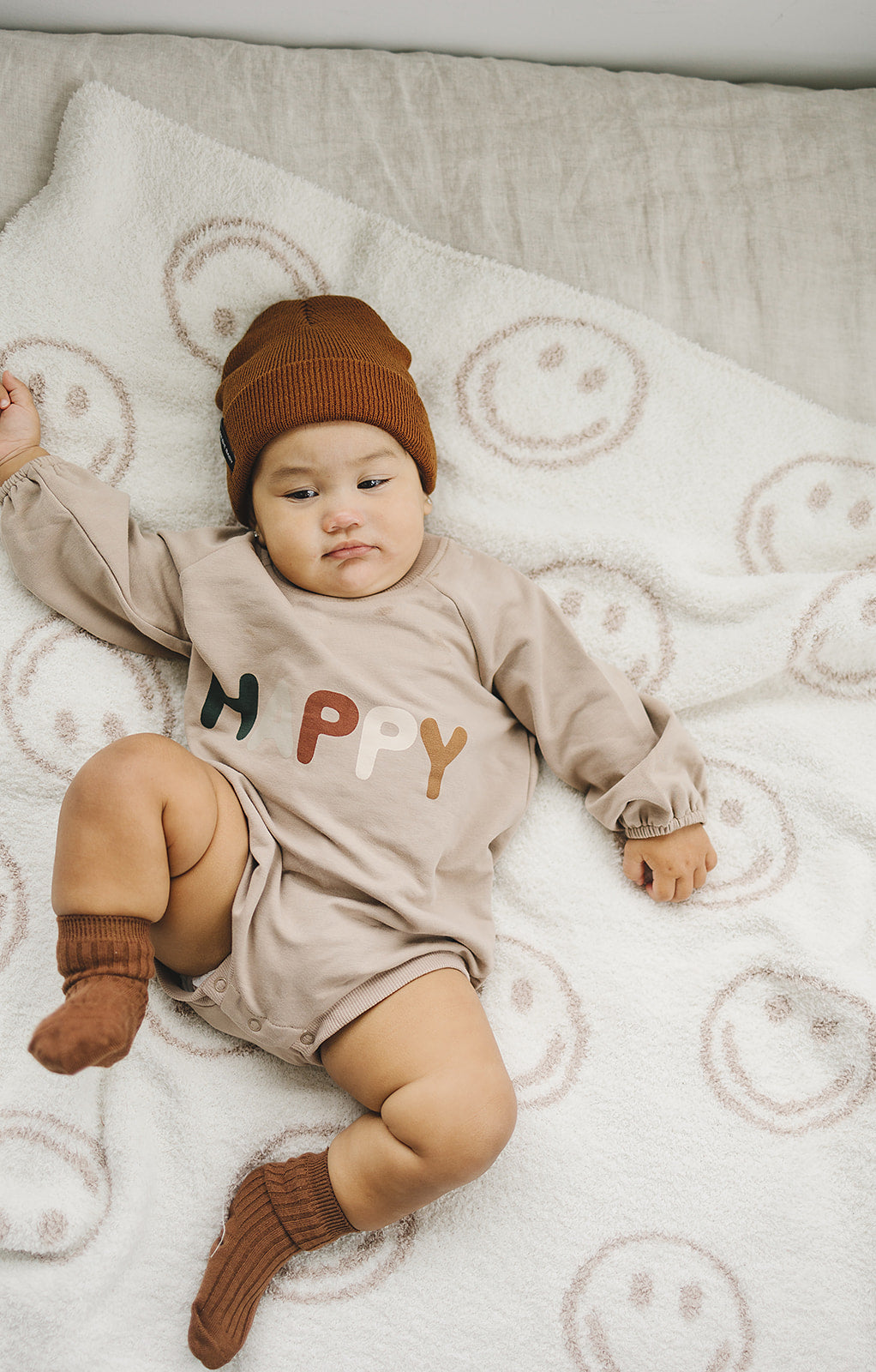 Smiley Taupe Plush Blanket - Nature's Crib