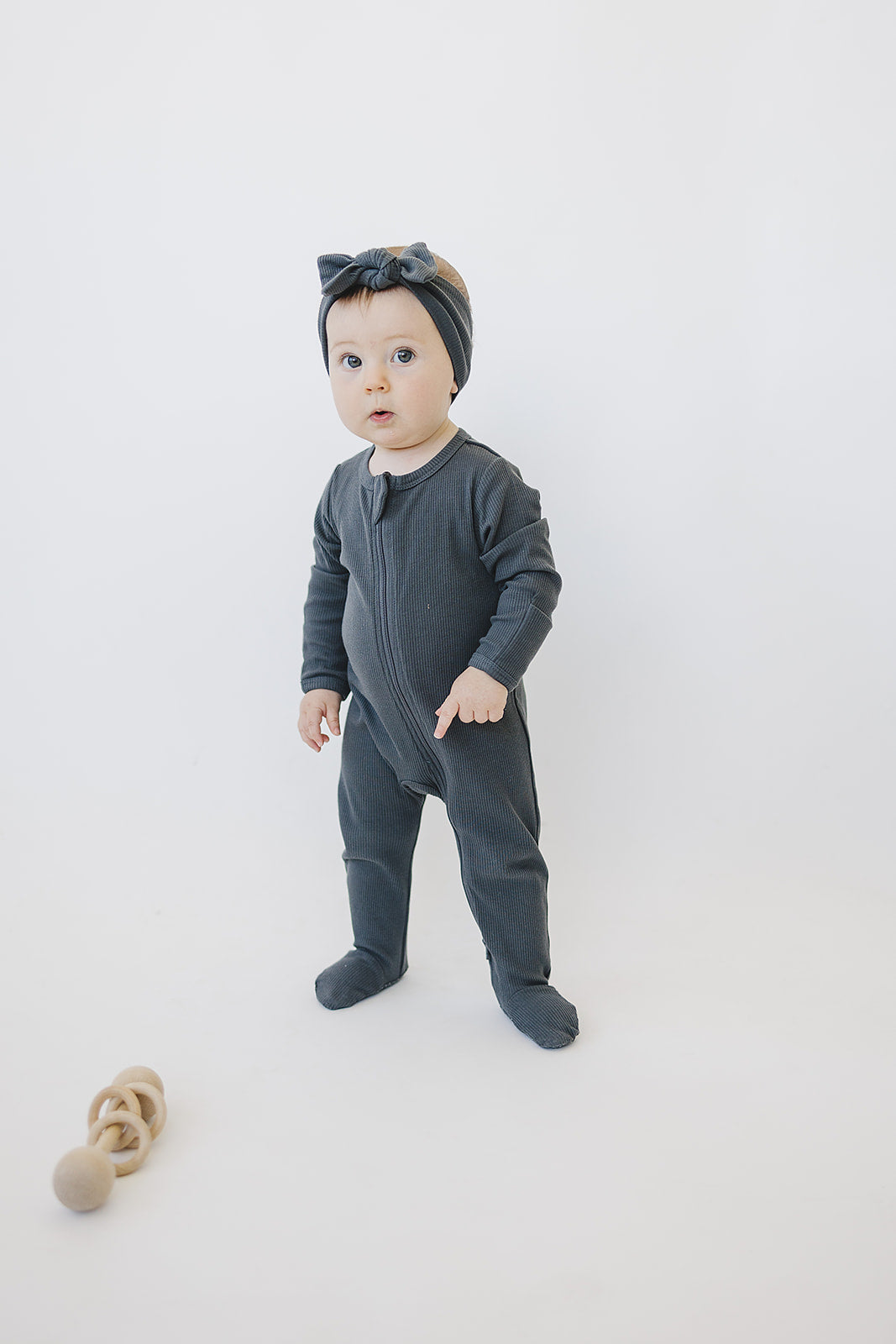 Mebie Baby,Charcoal Organic Cotton Ribbed Zipper Footie