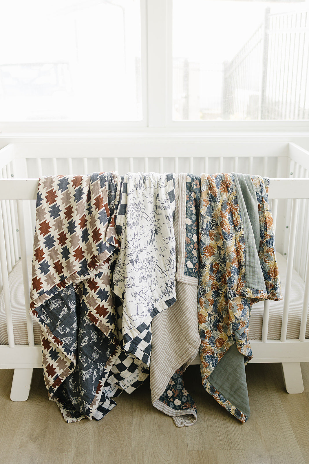 Paradise Palms+ Dusty Blue Muslin Quilt - Nature's Crib