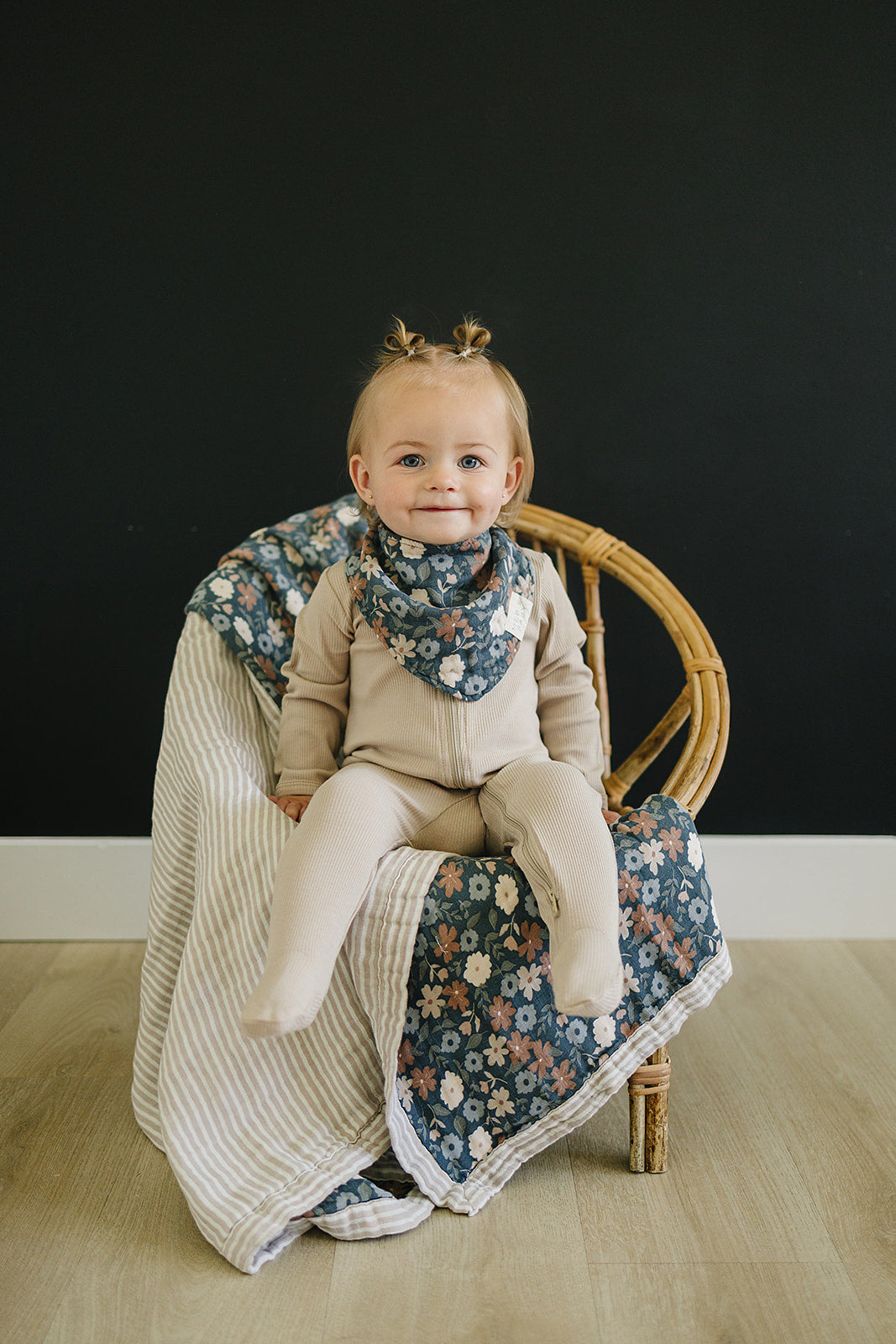 Taupe Stripe + Midnight Floral Muslin Quilt - Nature's Crib