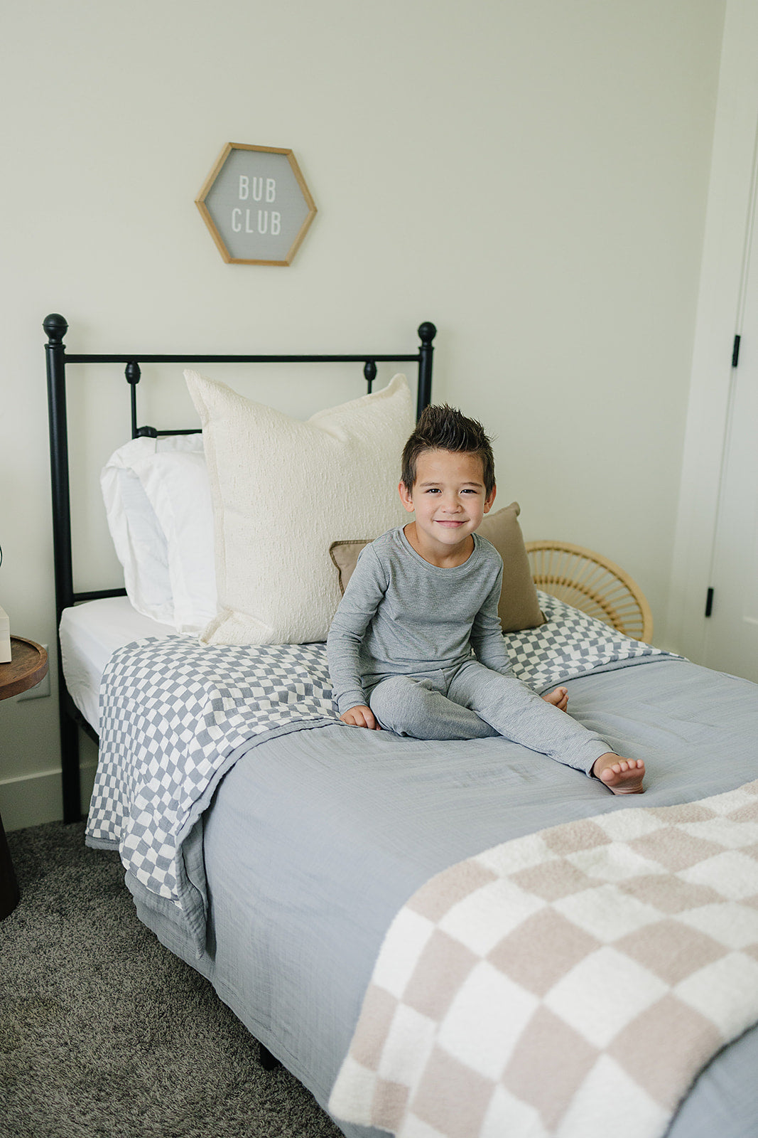 Dusty Blue Wavy Checkered Twin Muslin Quilt - Nature's Crib