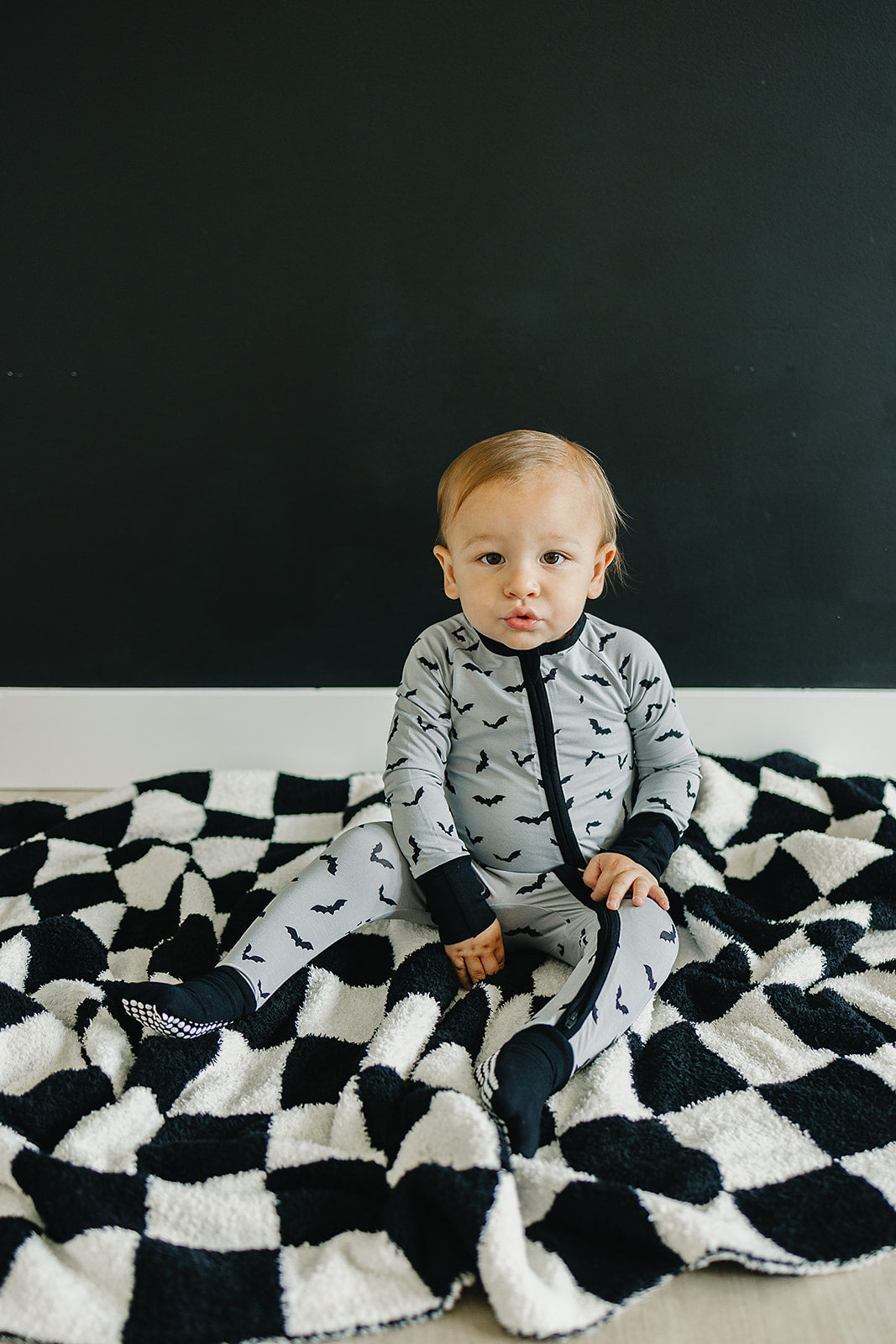 Mebie Baby,Black + White Checkered Plush Blanket