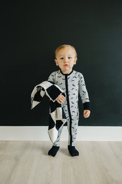 Mebie Baby,Black + White Checkered Plush Blanket