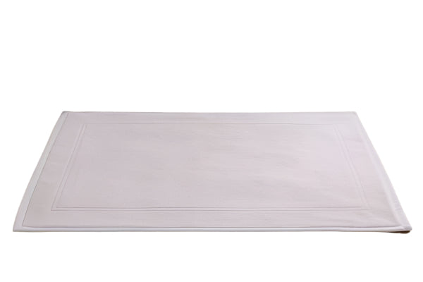 sleep-and-beyond-organic-cotton-bath-mat-lifestyle-03-600x400