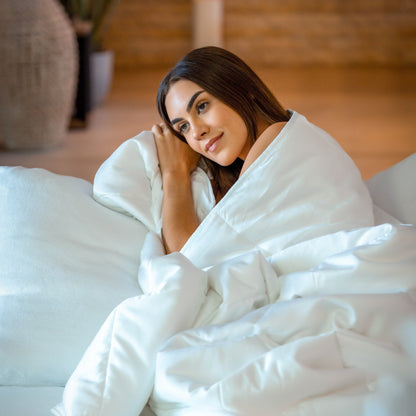 cooling-tencel-lyocell-comforter-set- lady-in-bed